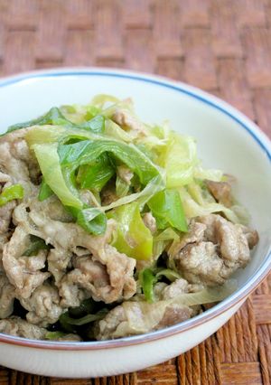 豚肉と長ネギの大葉にんにく醤油炒め♪-レシピのメイン写真