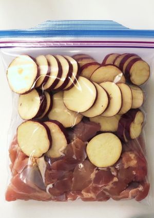 【下味冷凍】鶏肉とさつまいもの甘辛煮-レシピのメイン写真