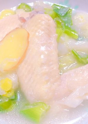 【簡単】鶏手羽と生姜とネギのスープ-レシピのメイン写真