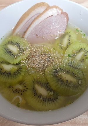 冷たい！キウイラーメン-レシピのメイン写真
