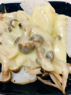 レンジのみ!山芋としめじのチーズ焼き-レシピのメイン写真