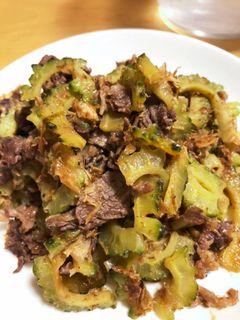 苦くない♪ゴーヤと牛肉のおかか炒め-レシピのメイン写真
