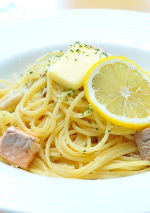 発酵バターとサーモンのレモンバターサンド-レシピのメイン写真