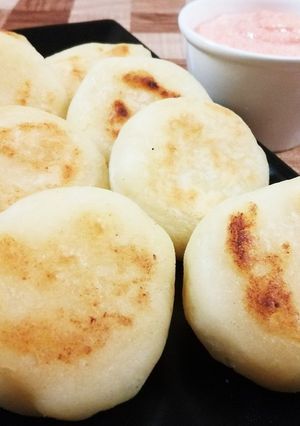 ゴーダチーズ入りいももち＆明太マヨ-レシピのメイン写真