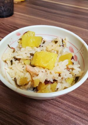 さつまいもご飯『ベーコン&塩昆布入り』-レシピのメイン写真