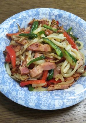 オリーブオイルで焼きうどん-レシピのメイン写真