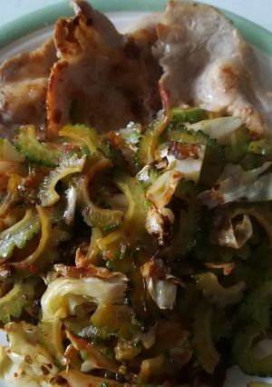 簡単!豚ロースとゴーヤのキムチ炒め-レシピのメイン写真