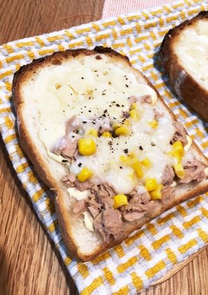 ツナコーン&ハチミツチーズWトースト-レシピのメイン写真