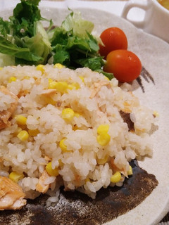 簡単!魚嫌いな子が絶賛!!鮭ピラフ-レシピのメイン写真