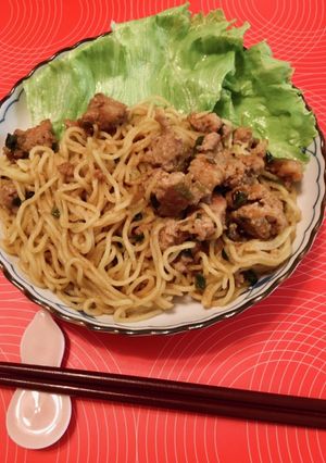 冷凍ラーメンの残りでナナナナナイロ炸醤麺-レシピのメイン写真
