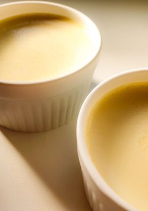 バニラ風味なめらか簡単プリン-レシピのメイン写真