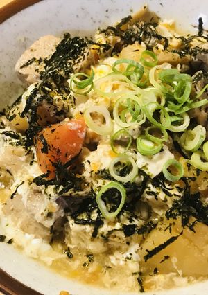 ちょっぴりあまった鶏ジャガの玉子丼-レシピのメイン写真