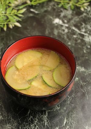 簡単！ズッキーニと茗荷のお味噌汁-レシピのメイン写真