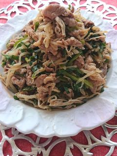 牛肉ともやしニラとえのきのオイスター炒め-レシピのメイン写真
