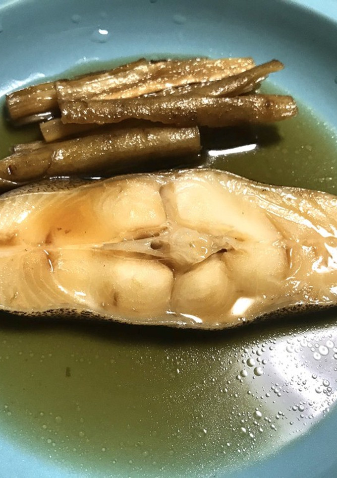 麺つゆで、カレイとゴボウの煮付け-レシピのメイン写真