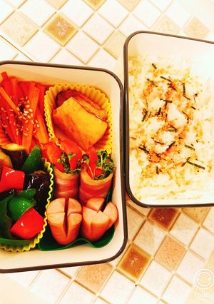 パプリカとカイワレ大根のベーコン巻き-レシピのメイン写真