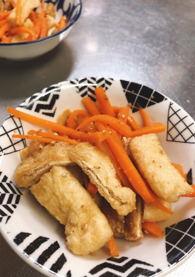油揚げとにんじんの胡麻和え-レシピのメイン写真