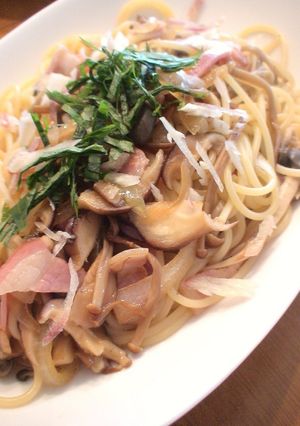 ﾍﾞｰｺﾝときのこのﾊﾟｽﾀに・・・-レシピのメイン写真