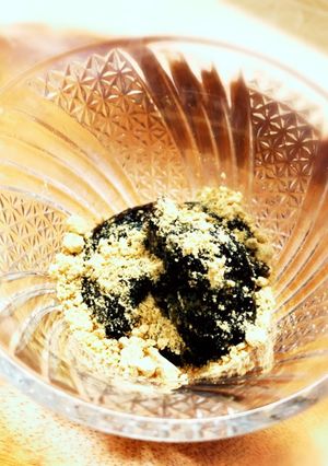 片栗粉でなんちゃって黒豆煮汁でわらび餅-レシピのメイン写真