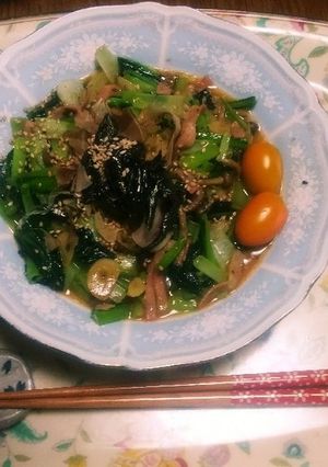 ベーコン小松菜シメジのにんにくバター醤油-レシピのメイン写真