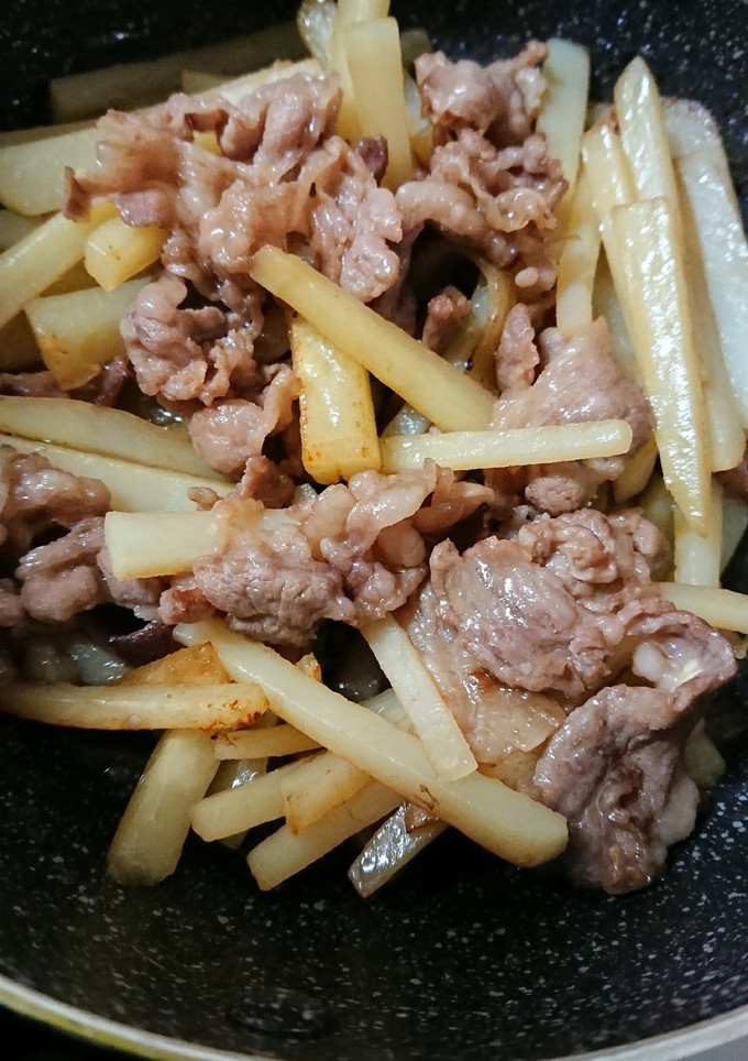 こく旨牛こま肉とじゃが芋の炒めもの♪-レシピのメイン写真