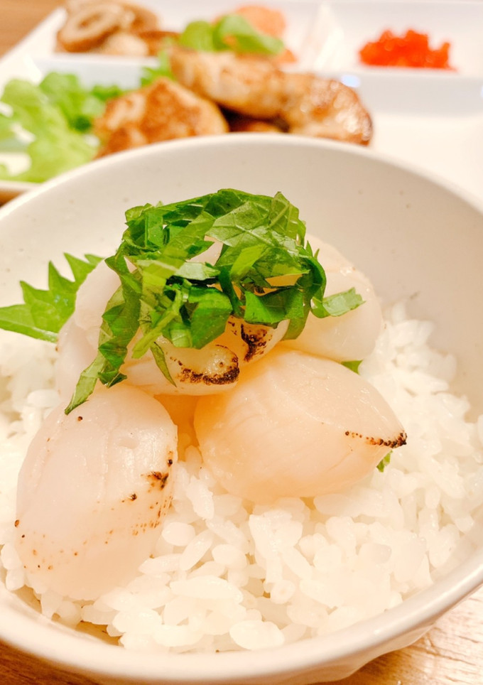 白だしで簡単！帆立貝柱の炙り漬け丼-レシピのメイン写真