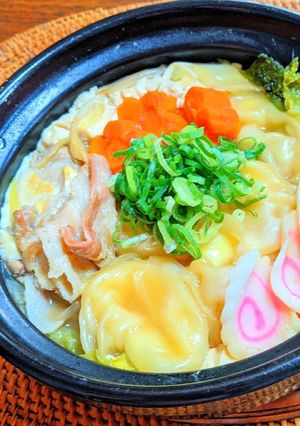 モッツァレラ餃子鍋-レシピのメイン写真