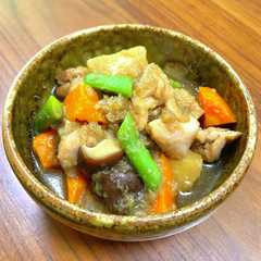 รูปของ りんごと玉ねぎでみぞれ風☆鶏と野菜の煮物