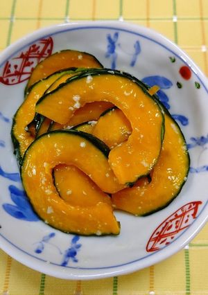 とても美味しいサラダ南瓜の塩麹漬け-レシピのメイン写真
