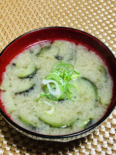黒くならない!なすの味噌汁-レシピのメイン写真