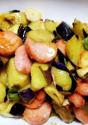 茄子と魚肉ソーセージのピリ辛味噌炒め♪-レシピのメイン写真