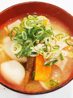 野菜ゴロゴロ 田舎のおばあちゃんの豚汁-レシピのメイン写真