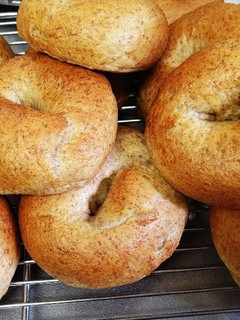 手ごね全粒粉ベーグル!-レシピのメイン写真