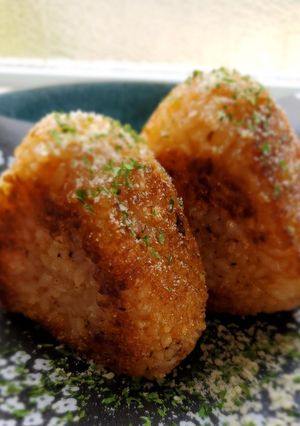 *デミグラ風!黄金比チーズ焼きおにぎり*-レシピのメイン写真