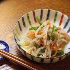 A picture of 簡単。もやしの酢の物.