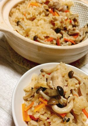 土鍋で炊き込みご飯-レシピのメイン写真