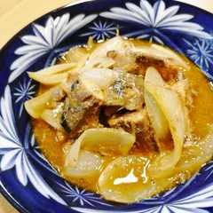 รูปของ サバ缶のソース煮