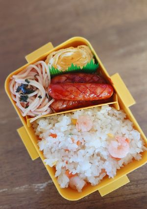 エビピラフ(冷凍食品様々)弁当(^o^)-レシピのメイン写真