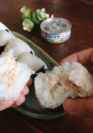 コツは、切り方…？！ツナマヨおにぎり-レシピのメイン写真