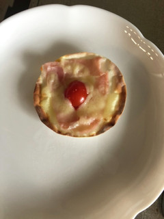 簡単、餃子の皮の生ハムピザ。-レシピのメイン写真