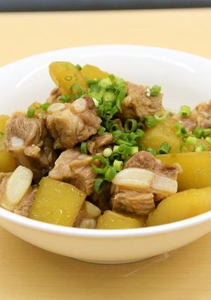 青パパイヤと豚肉の煮込み-レシピのメイン写真