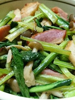小松菜とベーコンのにんにく醤油炒め-レシピのメイン写真