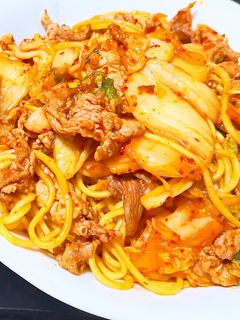 スタミナ満点!豚キムチ焼きそば-レシピのメイン写真