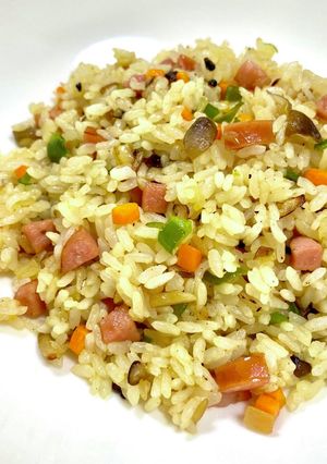 扱いやすい材料で☆ピラフ風チャーハン-レシピのメイン写真