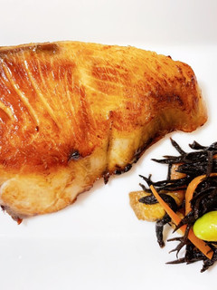 ダイエット ブリの醤油漬け焼き-レシピのメイン写真