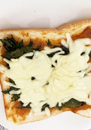 簡単！朝食にピッタリ大葉チーズの味噌パン-レシピのメイン写真