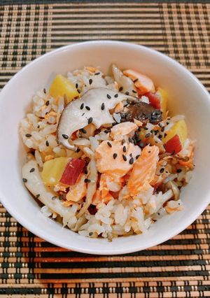 ☆鮭とさつま芋きのこの秋の炊き込みご飯☆-レシピのメイン写真