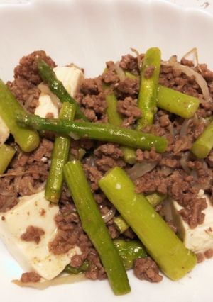 アスパラもやしひき肉豆腐のコンソメ炒め♪-レシピのメイン写真