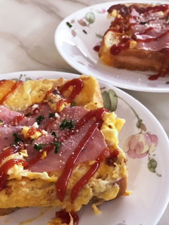 フライパンでチーズハム卵トースト-レシピのメイン写真