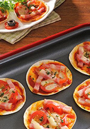 ごろっとベーコンの餃子の皮ピザ-レシピのメイン写真